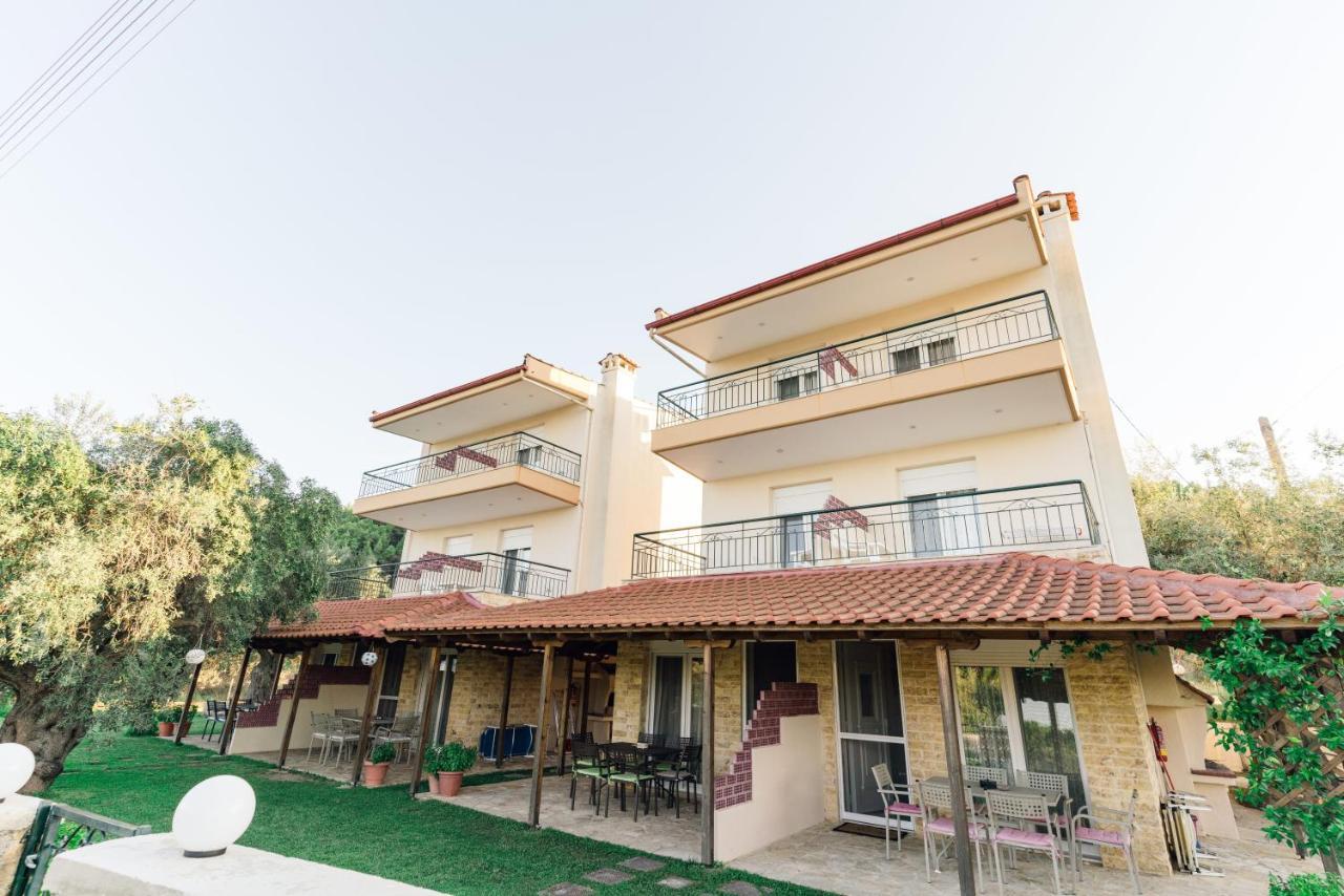 Family Villas Vourvourou Exterior photo