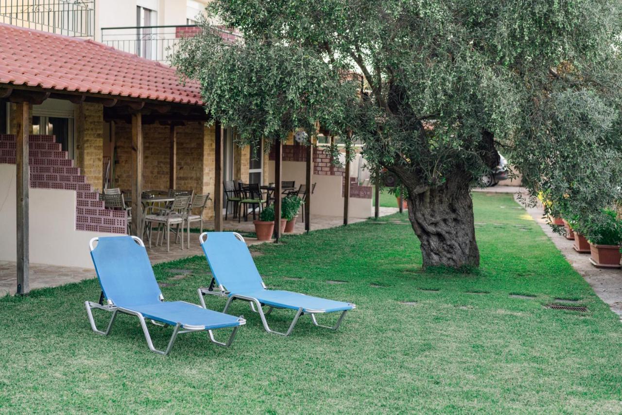 Family Villas Vourvourou Exterior photo